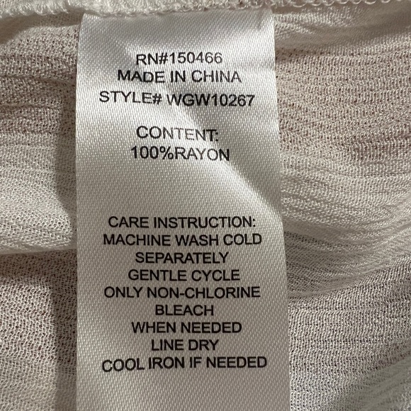 Women’s Flowy Front Tie Button Down Shirt | Size Medium - Picture 4 of 5